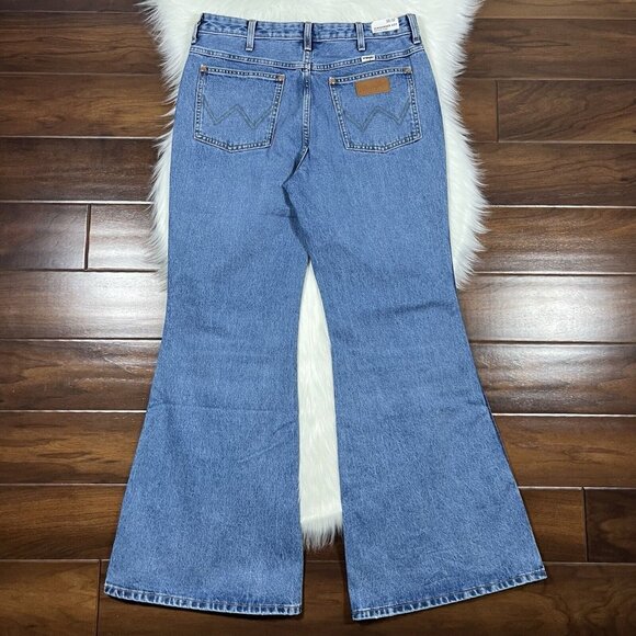 Wrangler Blue Flare & Wide Leg Jeans - Picture 7 of 10